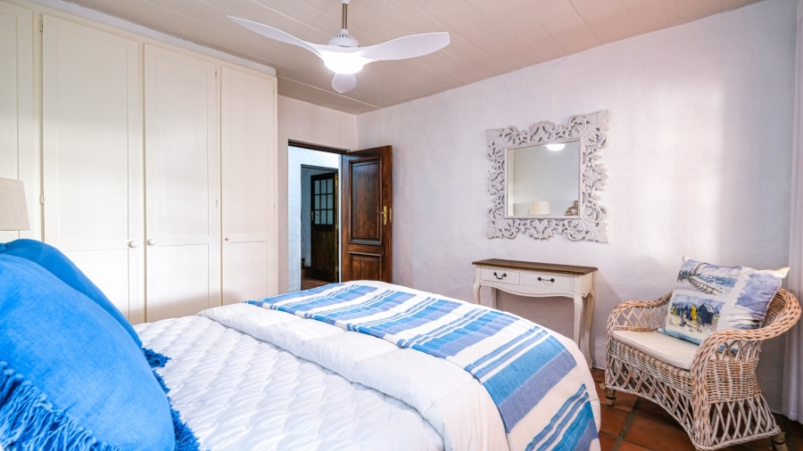 6 Bedroom Property for Sale in Kingfisher Creek Western Cape